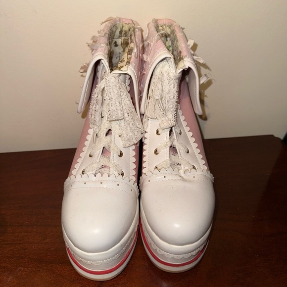 HILIB Women’s Cute Lolita Cosplay Brogue Wedge Boots - Picture 2 of 7